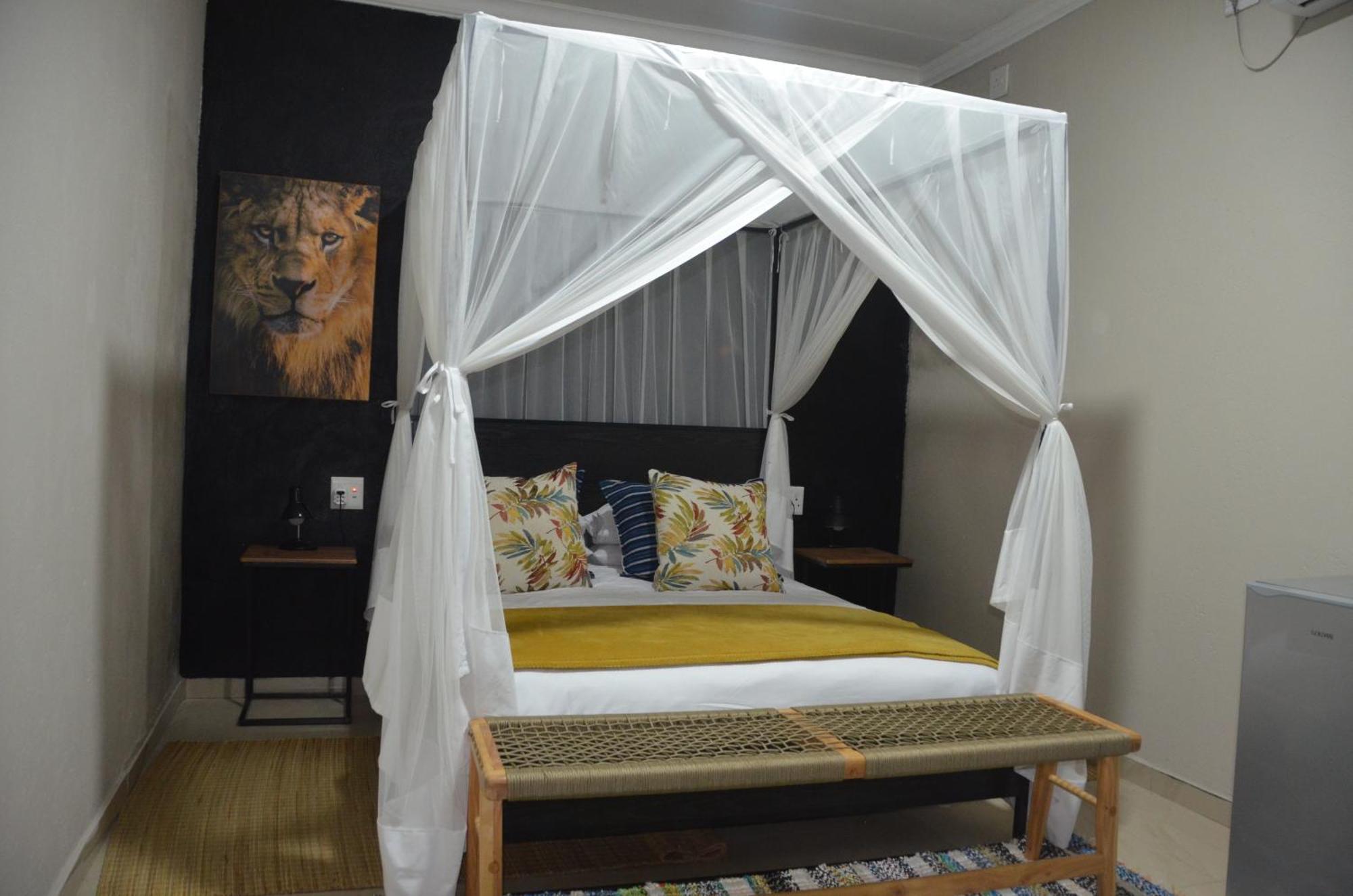 Kholiwe On Kruger Lodge & Safaris Marloth Park Extérieur photo