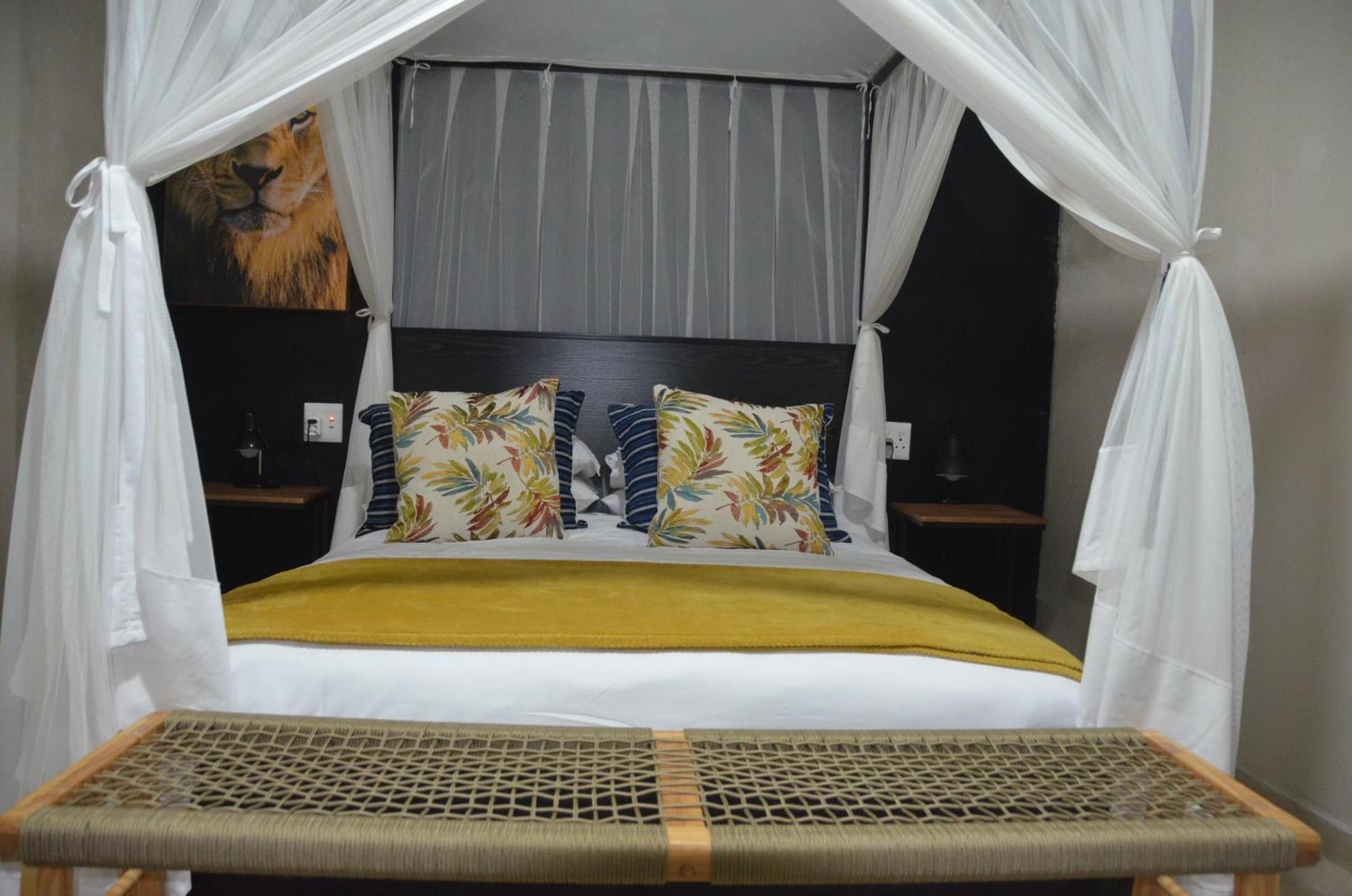 Kholiwe On Kruger Lodge & Safaris Marloth Park Extérieur photo